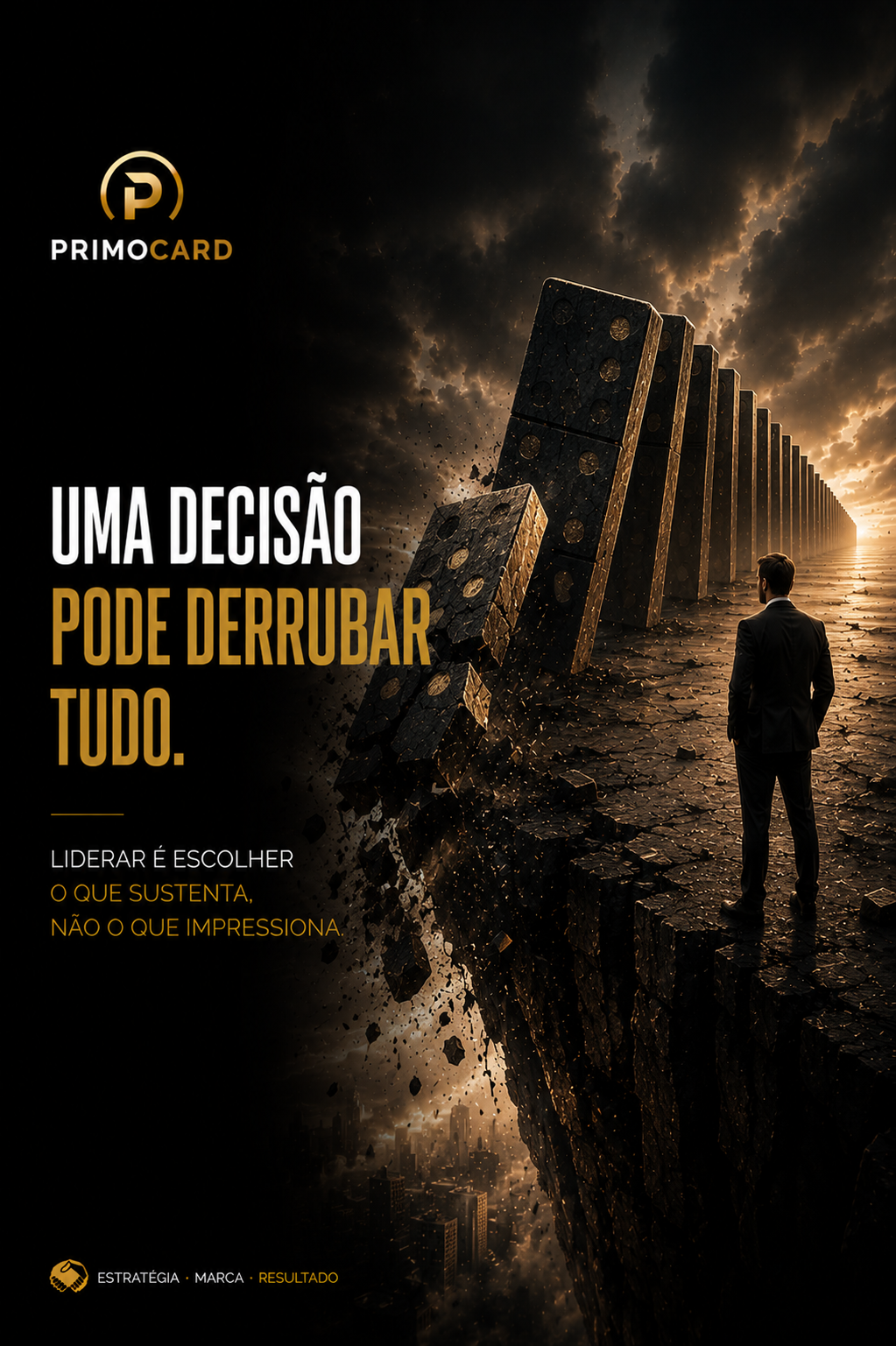 Sequência de peças de dominó caindo sobre um penhasco simbolizando o efeito das decisões.